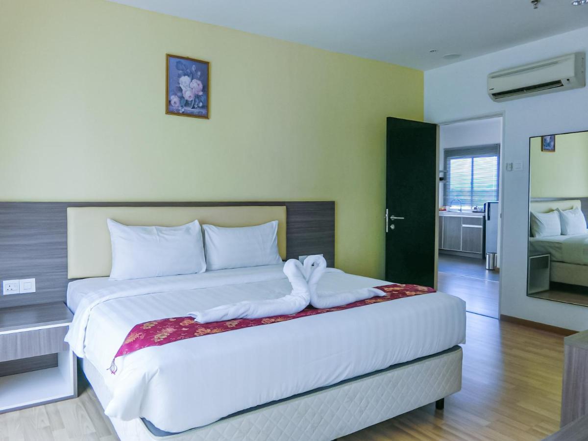 Gloria Swiss Apartment Melaka Ayer Keroh Chambre photo